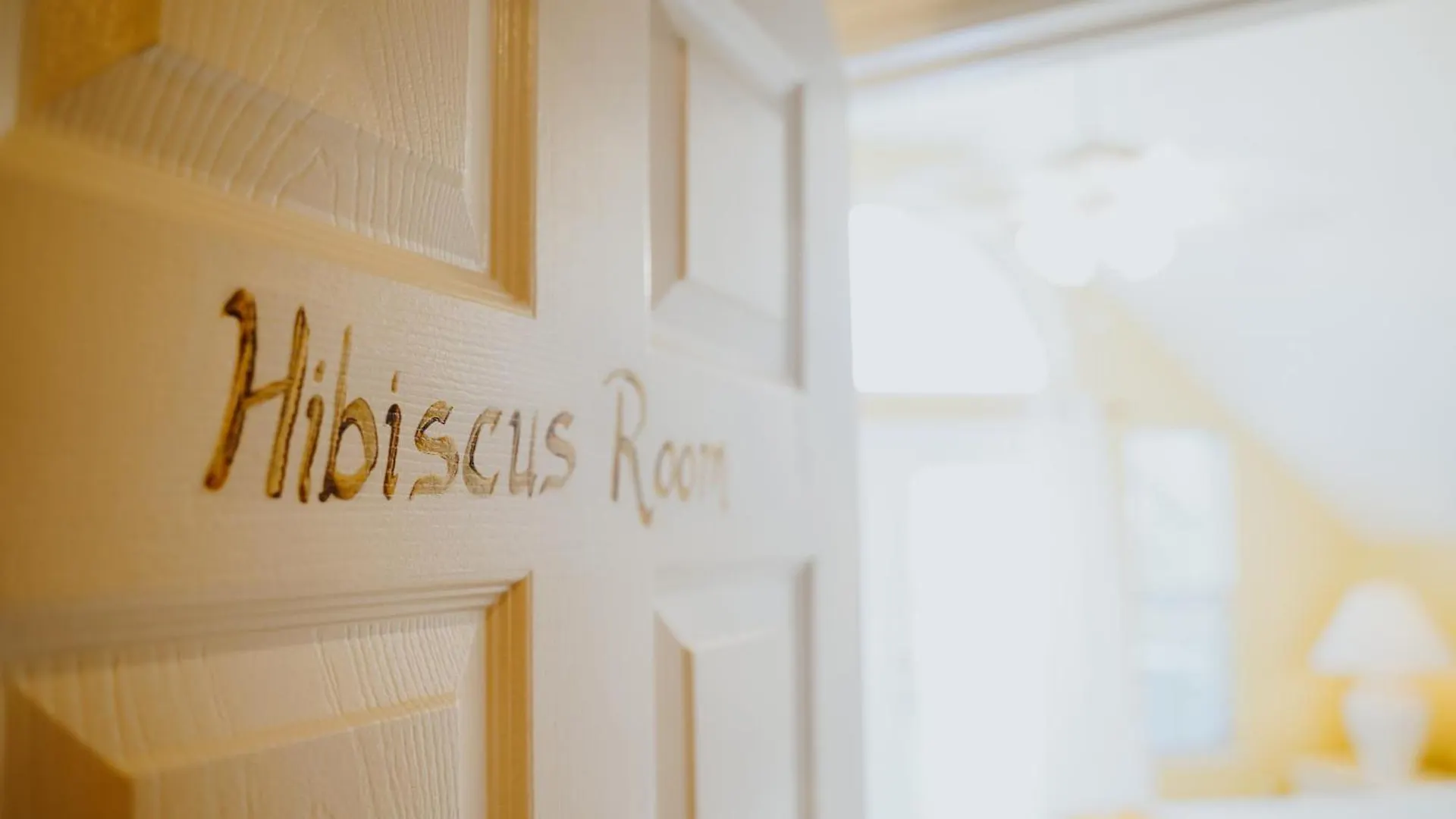 Shangri-La Boutique Bed & Breakfast Cayman Islands