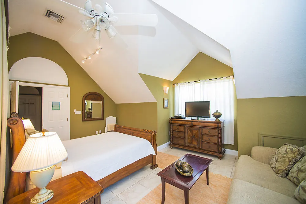 Shangri-La Boutique Bed & Breakfast
