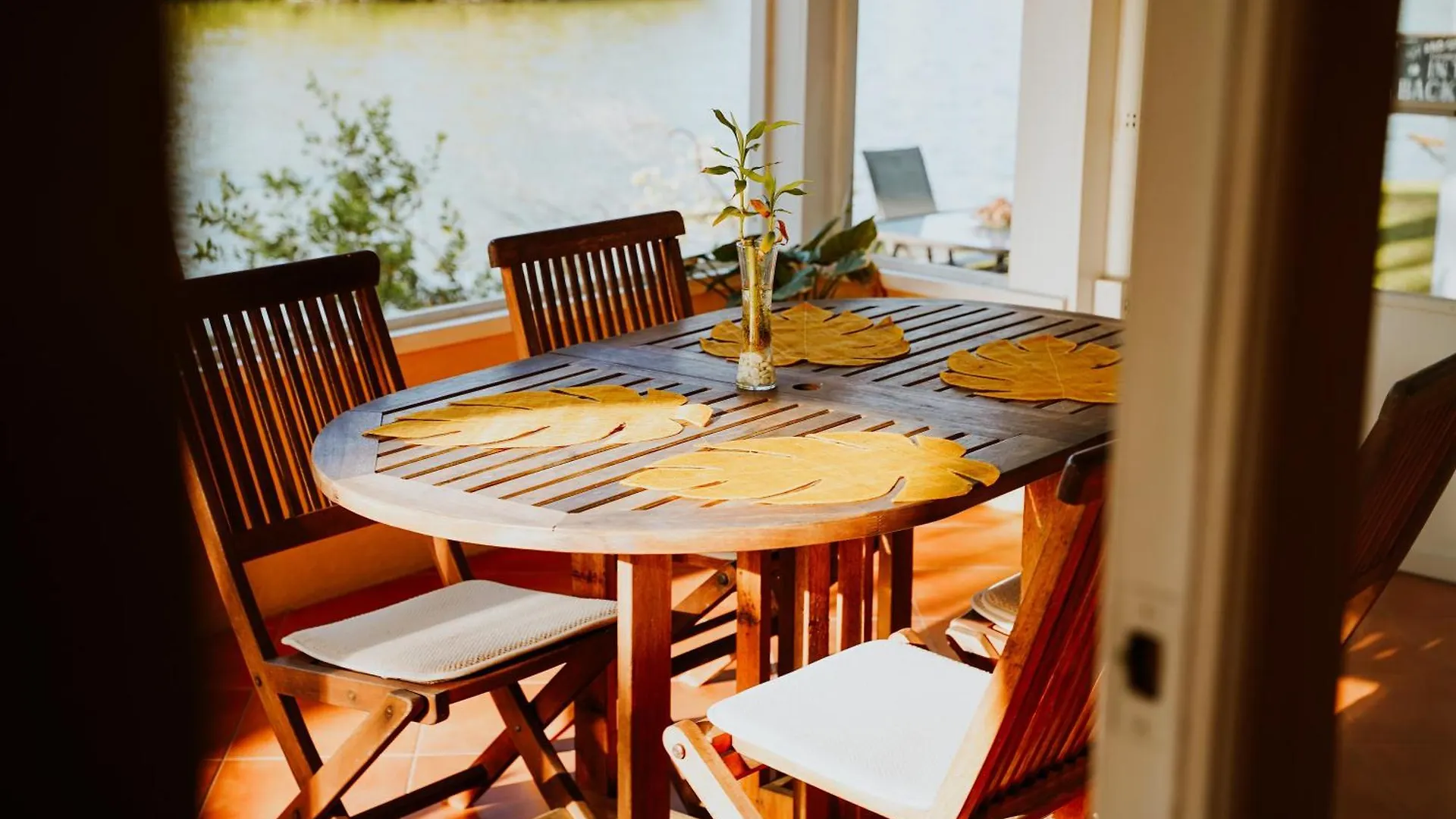 Shangri-La Boutique Bed & Breakfast 4*, West Bay Cayman Islands