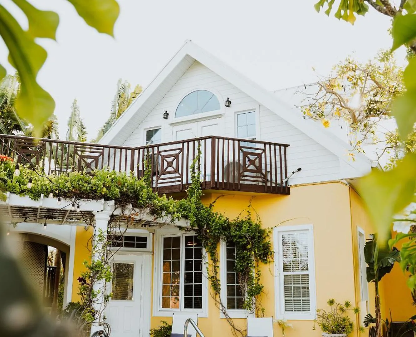 Shangri-La Boutique Bed & Breakfast
